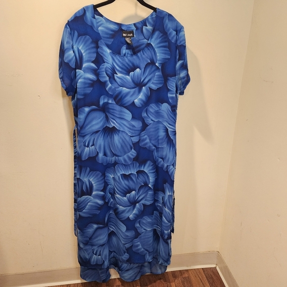 MINT JULEP Plus Size Floral Blue Maxi Dress size 3X - Picture 3 of 13